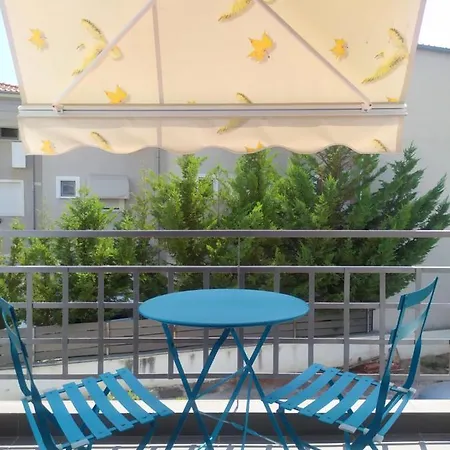 Iro Appartement Néa Péramos