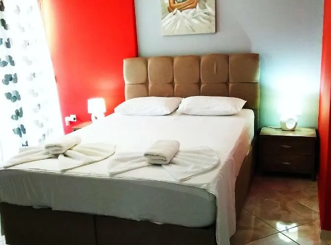 Iro Appartement Néa Péramos